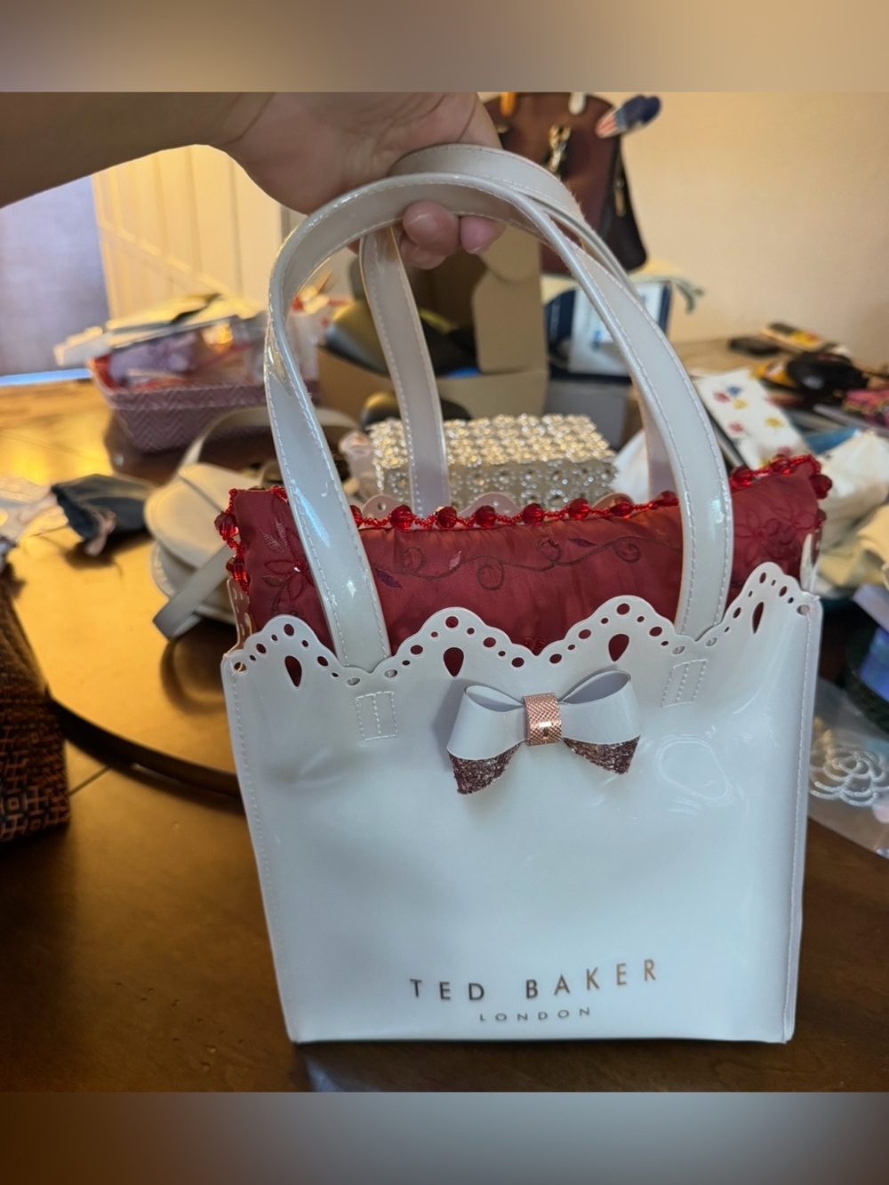 Ted Baker white Patent Tote Bag, Double Handles, Black clutch - Picture 6 of 10